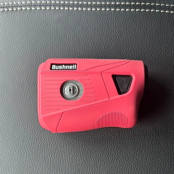 Bushnell Tour V5 With Case - Picture 1 of 2